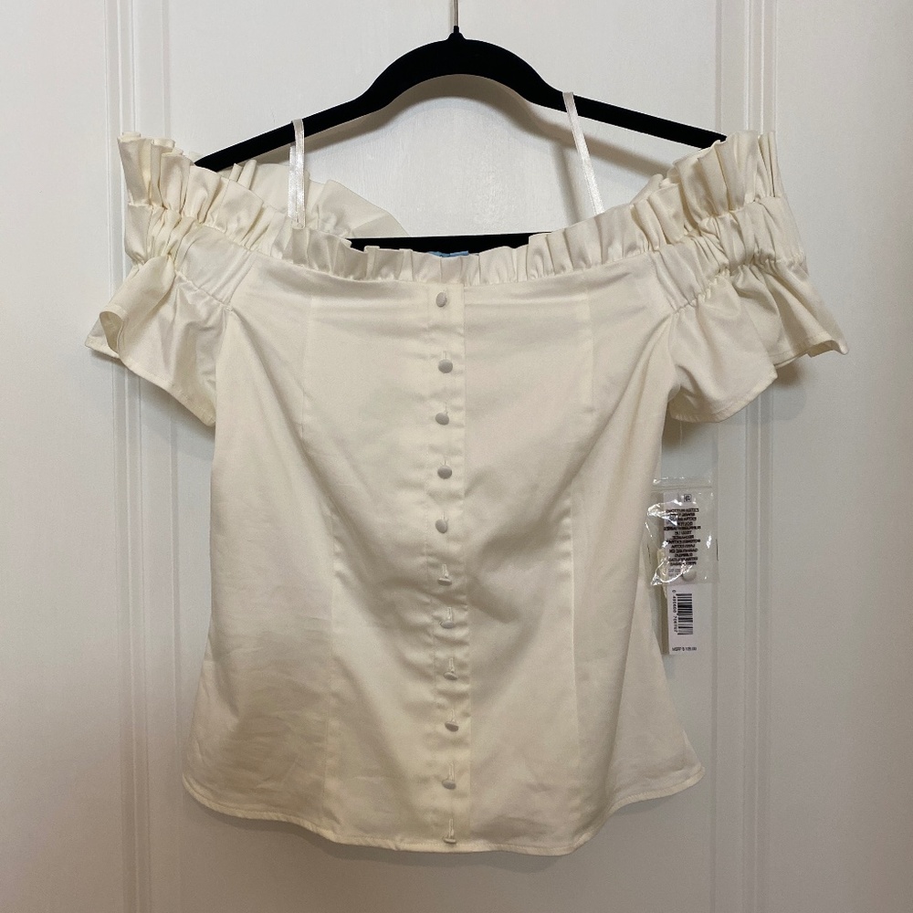 ANTONIO MELANI. Ivory Off the Shoulder Ruffle Blouse. Size: 2. NEW WITH TAGS